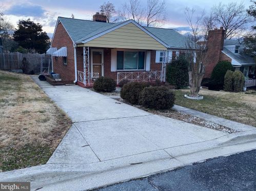 802 Hayward Ave, Silver Spring, MD 20912-5808