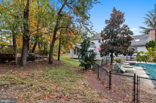 35 Alessio Ter, Trenton NJ 08620-9772 exterior