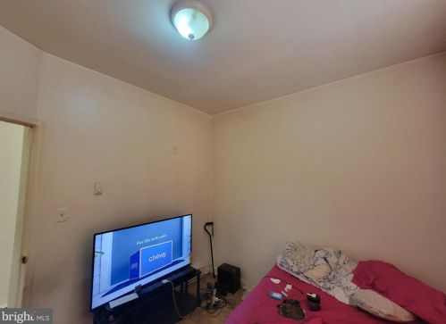 3535 8th St, Philadelphia PA 19140-4418 exterior