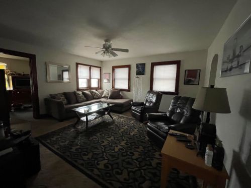 2411 Kinnickinnic Ave, Milwaukee WI 53207-1629 exterior