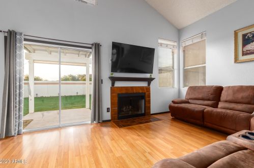 15858 40th Pl, Phoenix AZ  85032-4104 exterior