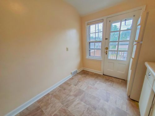 5423 Greenfield Ave, Milwaukee WI 53204-2618 exterior