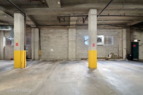 5300 Lincoln Ave, Chicago IL  60625-3985 exterior