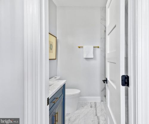 1551 4th St, Washington DC  20001-1905 exterior