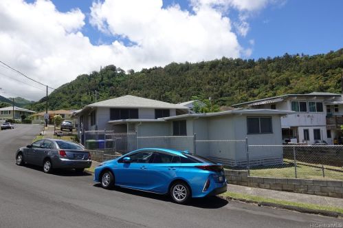 2537 Ahekolo St, Honolulu HI  96813-1109 exterior