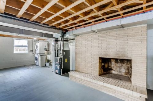 5239 Main St, Maple Plain MN 55359-9695 exterior