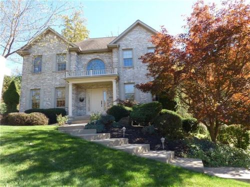 1831 Madison Dr, Moon Twp PA  15108-1099 exterior