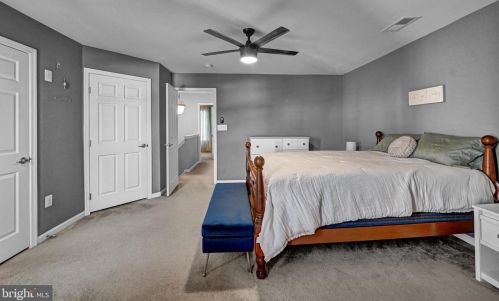 834 Blossom Dr, Hanover PA  17331-2073 exterior