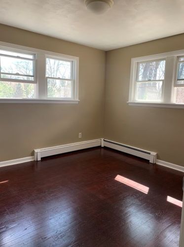 138 Fiberloid St, Springfield MA 01151-1006 exterior