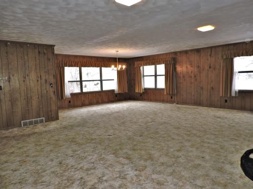 800 Magnolia St, Big Rapids MI exterior