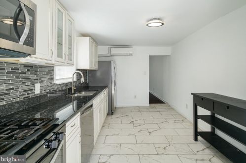 2645 Emerald St, Philadelphia PA 19134-2033 exterior