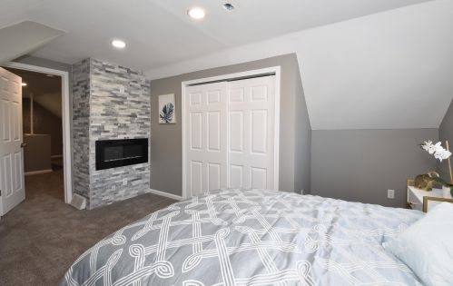 2554 Hubbard St, Milwaukee WI  53212-2845 exterior