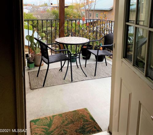 1070 Miles St, Tucson AZ 85719-6140 exterior