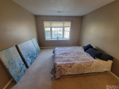 516 Edpas Rd, New Brunswick NJ 08901-3808 exterior