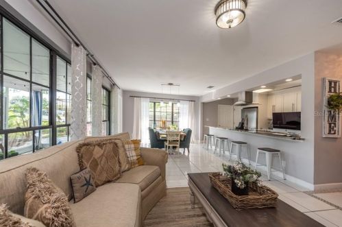 2120 Hiawatha St, Tampa FL 33604-5733 exterior