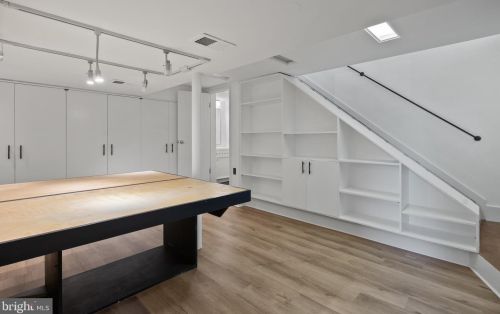 5171 Macarthur Blvd, Washington DC 20016-3315 exterior