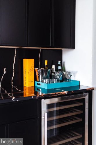 2620 Hagert St, Philadelphia PA 19125-1617 exterior