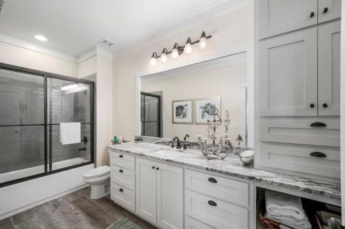 9065 Hayes Dr, Gainesville GA 30506-6206 exterior