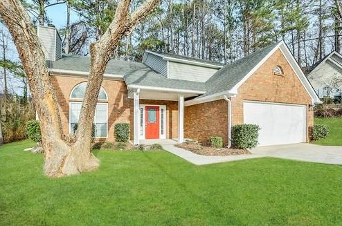 589 Shore Rd, Lithonia GA  30058-5990 exterior