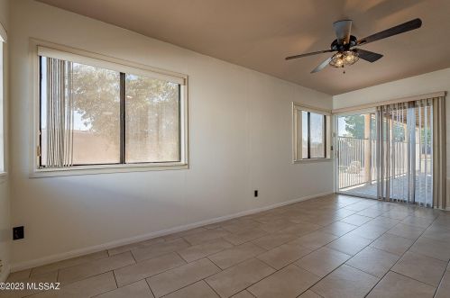 4801 Red Wolf Dr, Tucson AZ  85742-8825 exterior