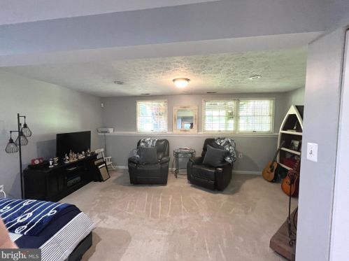 8124 Brightridge Ct, Ellicott MD 21043-6988 exterior