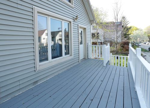 2629 Booth St, Milwaukee, WI 53212-2908