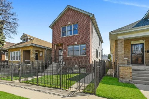 6519 Campbell Ave, Chicago, IL 60645-5329