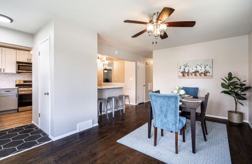 5041 85th St, Milwaukee, WI 53225-4210