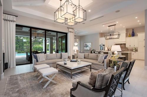 179 Mahogany Dr, Naples FL 34108-2926 exterior