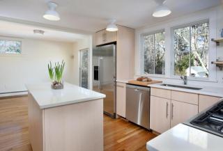 387 Newton St, Boston MA  02467-2718 exterior