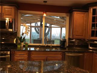 11610 Harbor View Dr, Cleveland OH  44102-6153 exterior