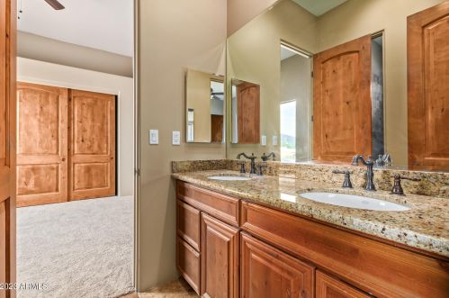 44822 3 St, Phoenix AZ 85087-8639 exterior