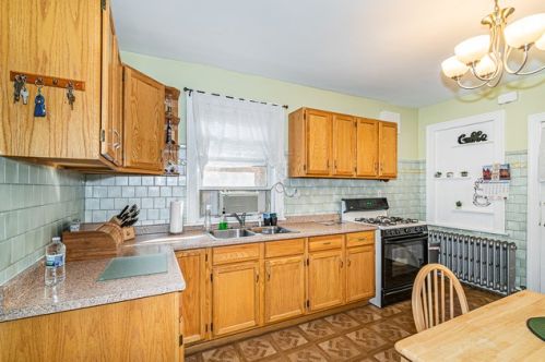 3044 Long Ave, Chicago IL 60641-1348 exterior