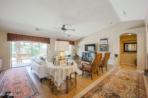 24223 Briarcrest Dr, Chandler, AZ 85248-5926