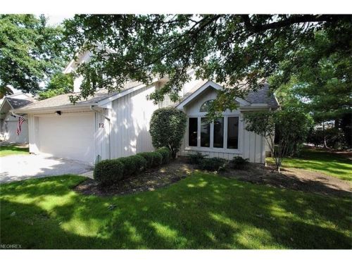12 Bordeaux Ln, Cleveland, OH 44122-7522