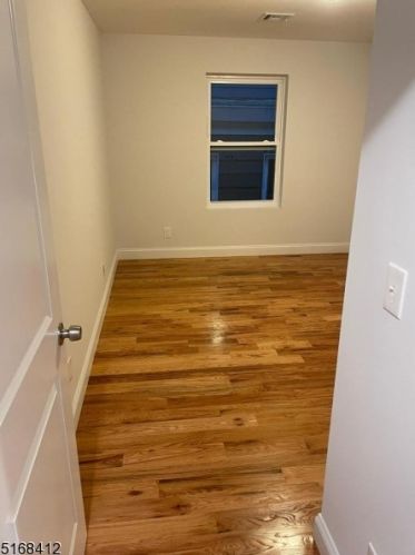 268 Seymour Ave, Newark NJ  07112-1634 exterior