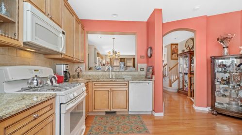 4662 Lamon Ave, Chicago IL 45740-2033 exterior