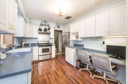 2911 Balmoral Ave, Chicago, IL 60625-3901