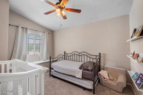 5021 Ivanhoe St, Chandler AZ 85226-2078 exterior