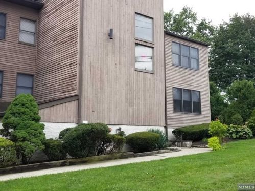 120 Orchard St, East Rutherford, NJ 07073-2012