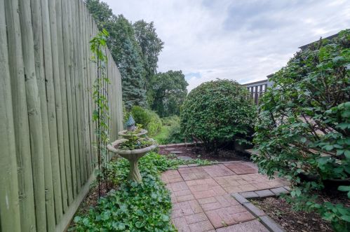 505 Arthur Dr, Moon Twp PA 15108 exterior