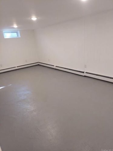 72 Stuart Dr, Poughkeepsie NY 12603-4714 exterior