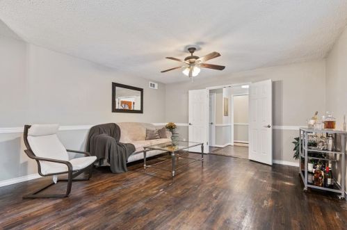 2551 El Cerrito, Dallas TX 75228-5911 exterior