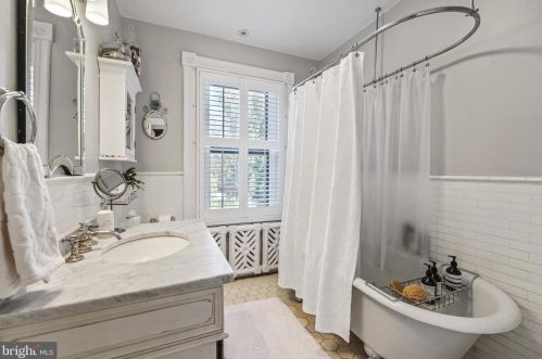 507 Moylan Ave, Media PA 19063-4124 exterior