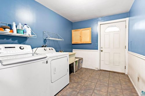 2701 13 St, Duluth MN 55806-1114 exterior