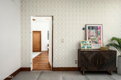 5812 44th Pl, Phoenix AZ  85040-4056 exterior