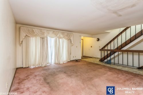 9014 70th St, Milwaukee, WI 53223-2114