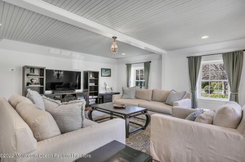 4 Tuxedo Rd, Locust NJ 07760-1825 exterior