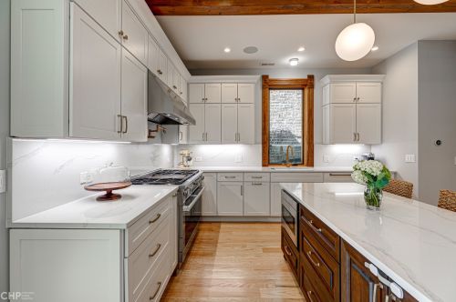 2143 Thomas St, Chicago IL 60651-3248 exterior