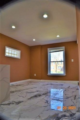 9918 Bensley Ave, Chicago IL 60617-6129 exterior